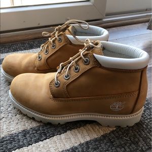 Waterproof timberlands size 7.5